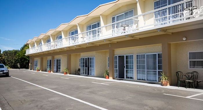spacious sunny motel rooms